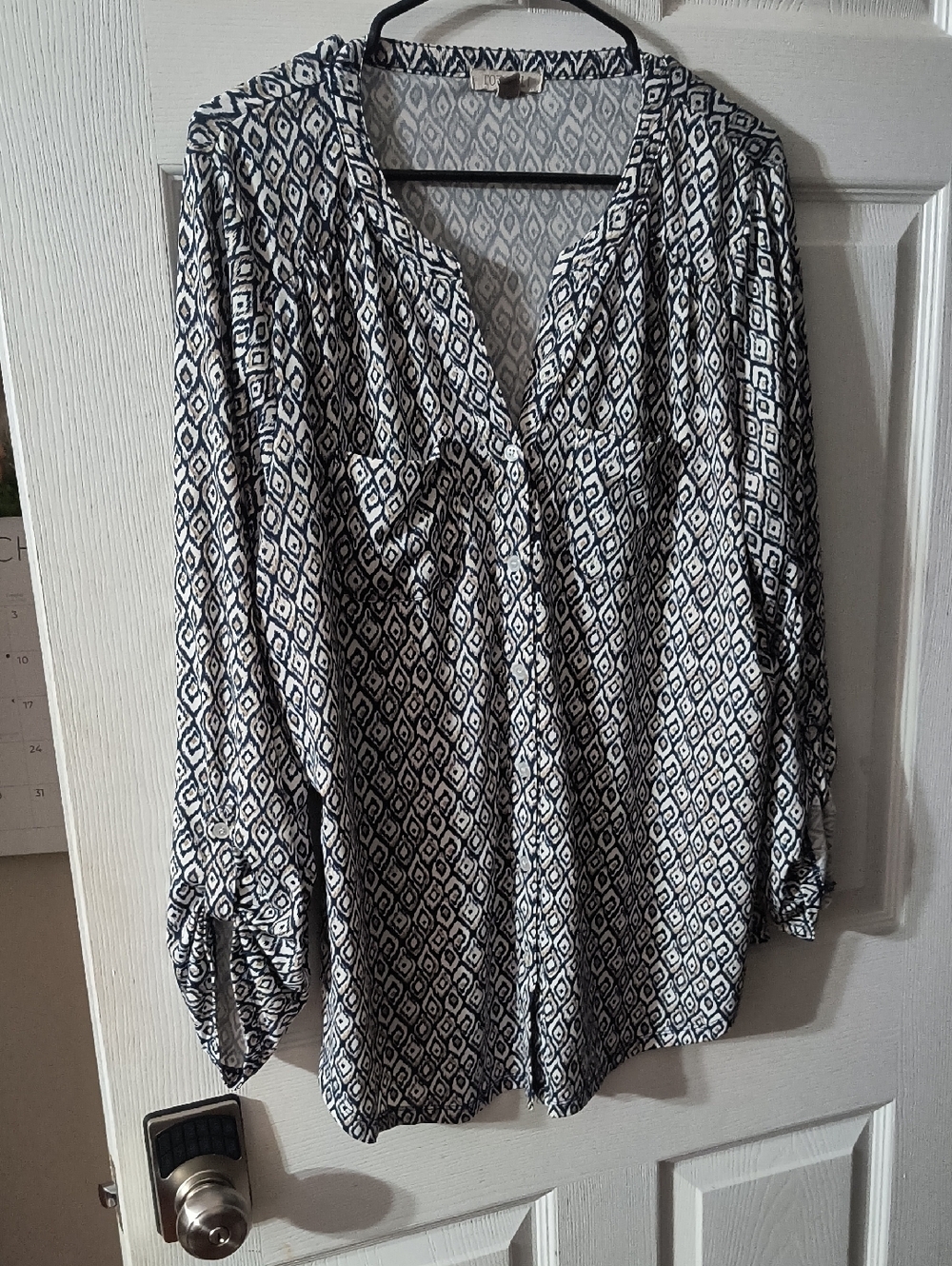 Roz & Ali Navy & White Geometric Button-Down Tunic Shirt